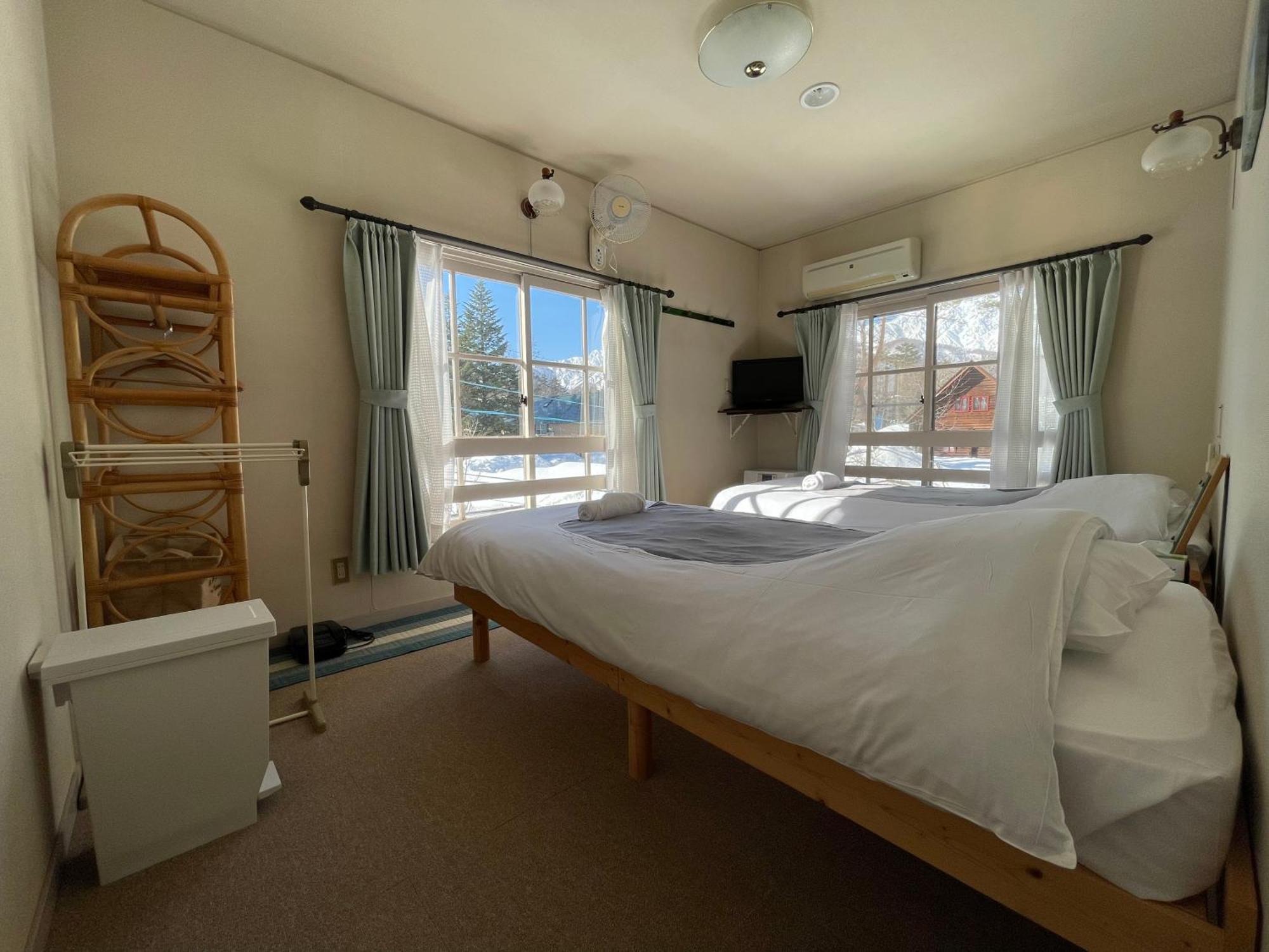 Hakuba Snow Fox Bed & Breakfast Ngoại thất bức ảnh